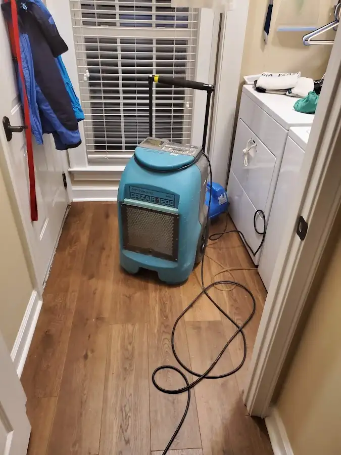 Commercial dehumidifier deployed for Flood Damage Cleanup in Bellair-Meadowbrook Terrace